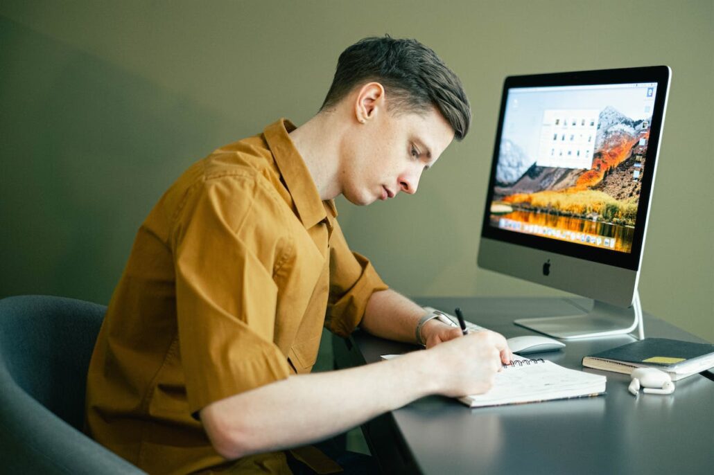 Monetize your blog working from home.